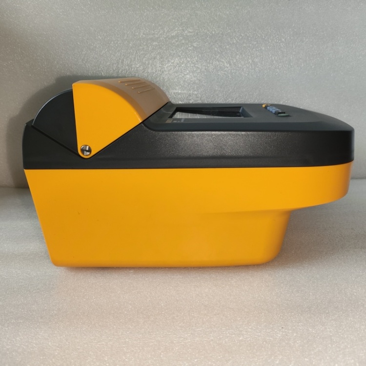 four FLUKE 1587FC